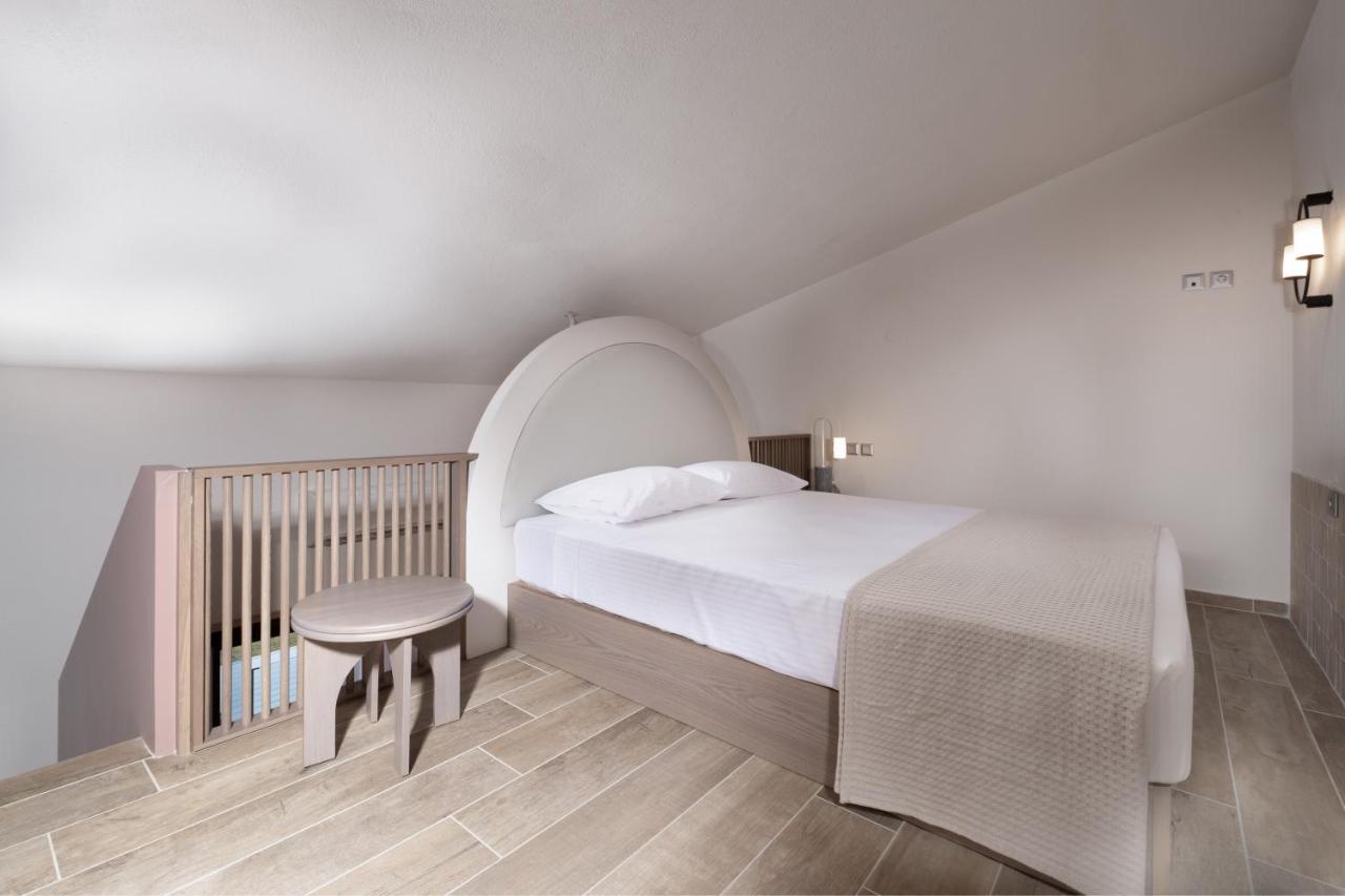 Callisti Suites Sarti Eksteriør billede